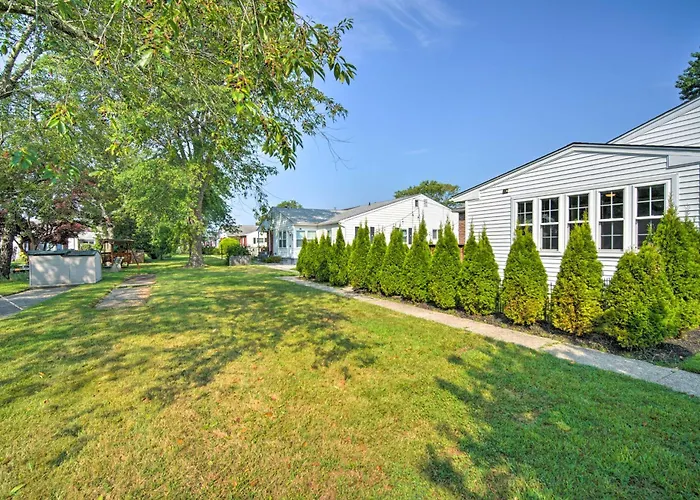 Cape May Quad With Grill - 7 Blocks To Beach!